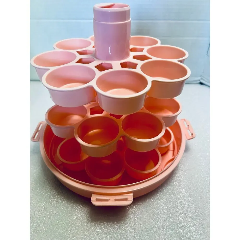 Pink Cup Cake Carrier.  Holds 12 Cup Cakes.  Can be disassembled.  Plastic